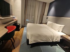 -珠海拱北口岸智选假日酒店