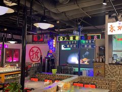 -马路牙子烧烤音乐酒馆(望京店)