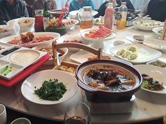 -荷塘秋月·本帮江浙菜(国权路店)