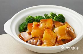 Braised Abalone Sauce Gua Jiao and Ling Mushroom Pot