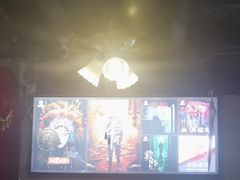 -荒岛实景沉浸密室(江汉路1店)