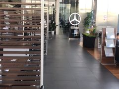 -奔驰上海利星(七宝店)