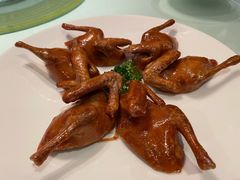 玻璃脆皮乳鸽-利苑酒家(金宝店)