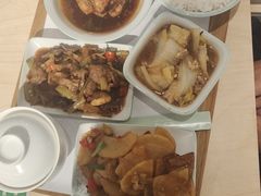 -老乡鸡(上海白玉兰广场店)