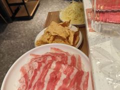 -三人行骨头王火锅(长寿店)