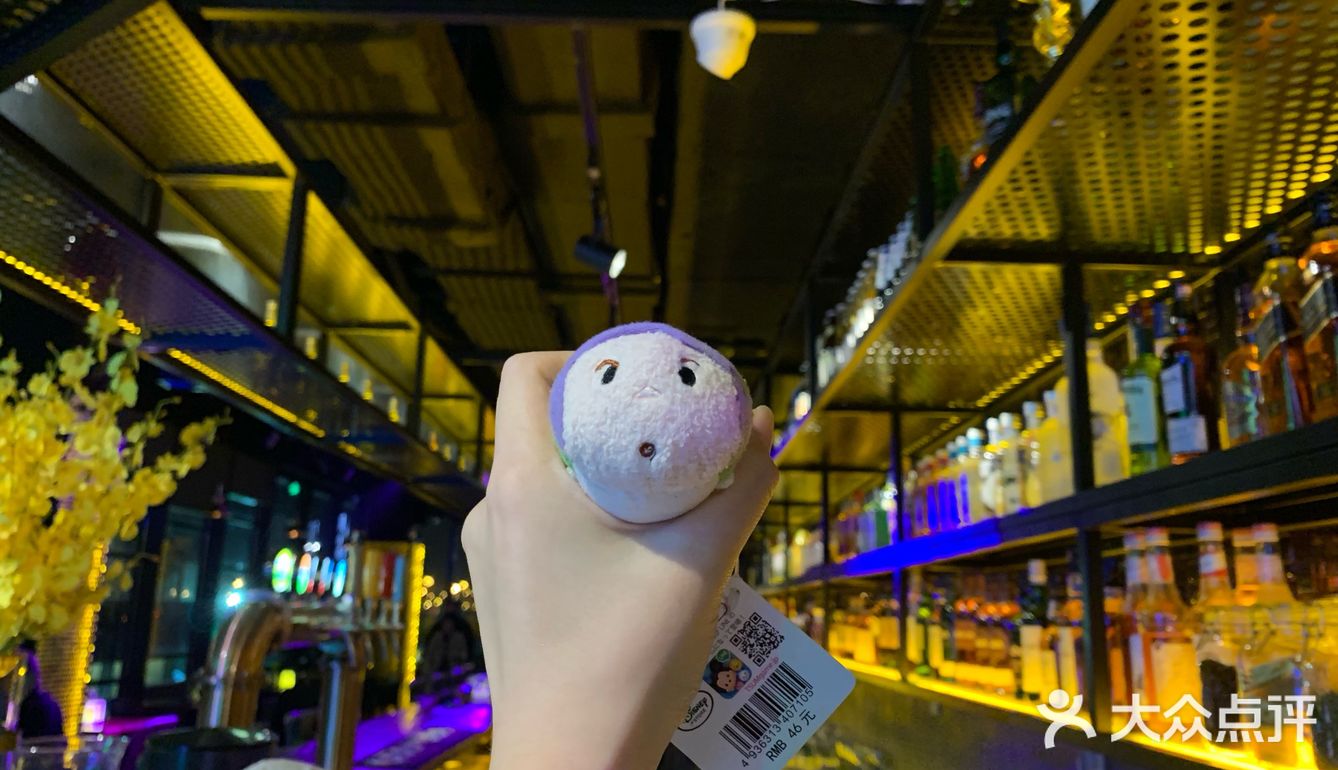 喜欢餐饮加上酒吧的组合