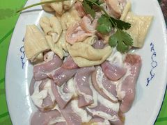 猪生肠-华哥新鲜猪精品美食