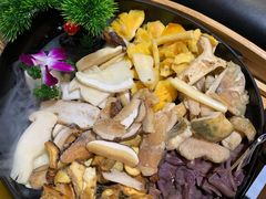 -一朵菌·野生菌探索家火锅(南亚店)