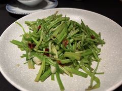 水豆豉炒茼蒿菜-山石榴·贵州菜(丰盛里店)