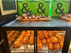 -BUTTERFUL&CREAMOROUS 黄油与面包(三里屯太古里店)