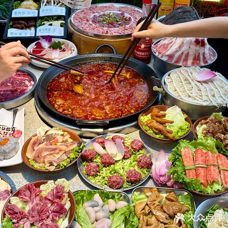 秋天第1️⃣顿火锅,我选笨小孩‼️