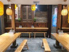 -弄堂咪道-饭香·面香·馄饨香(钦州北路田尚坊店)