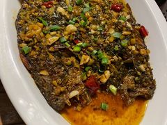 年糕烧黄鱼-U你·湖北家宴菜(南湖总店)