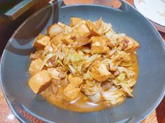 五花肉熬豆腐-唐山宴百姓府邸院落中餐