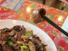 -闯关东东北农家菜(崂山石老人店)