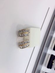 -Wisezone唯点穿耳打耳洞专业国际连锁品牌