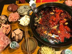 -岗上渣渣老火锅(两路口店)