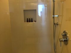 -阿瓦尼河滨曼谷酒店