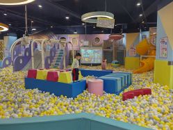 -多奇妙乐园·淘气堡·电玩·抓娃娃(海口吾悦店)