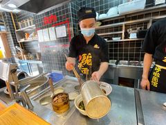 -呼啦面馆·头牌豌杂面(爱琴海店)