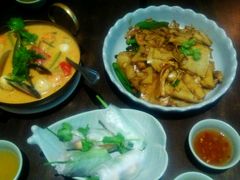 -大头虾越式风味餐厅(光明广场店)