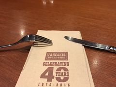 -Pancakes on the rocks(Darling Harbour)