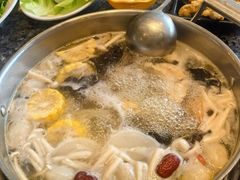 -一席地·本地鸡窝·杭帮鸡火锅(萧山银隆百货店)