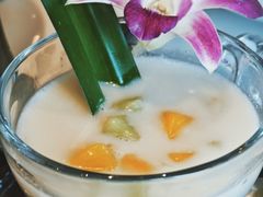 -Chom Cafe and Restaurant