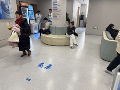 -上海大学附属上海和平眼科医院