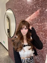-SWANK SALON