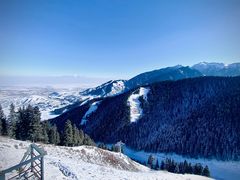 -丝绸之路山地度假区滑雪场