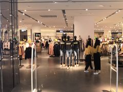 -URBAN REVIVO(佛山南海万达广场店)