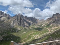 -莲宝叶则景区