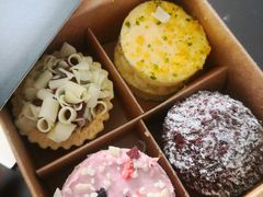 -星巴克臻选(郑州中原万达店)