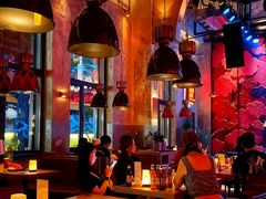 -FOUR PLAY BAR