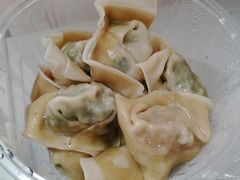 荠菜&nbsp;香菇双拼馄饨-顶巧鸡汤馄饨(虹口总店)