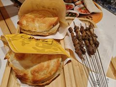 孜然羊肉肉夹馍-陳香貴·兰州牛肉面(上海长风大悦城店)