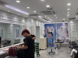 -镁连社·美联社