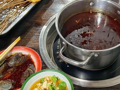 -三番火辣串串香(总店)