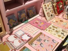 -恋物百货商店(华侨城店)