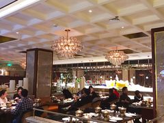自助取餐区-半岛翡丽海鲜自助餐厅(观风亭店)