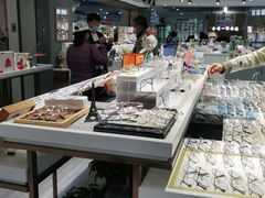 -宏宇眼镜蔡司依视路折扣店(兆佳眼镜城店)