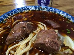 极品牛肉面-蒋六十八梯眼镜面(狮子坪店)