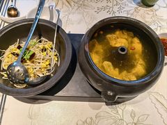 -云海肴·汽锅鸡·云南菜(天山百盛优客店)