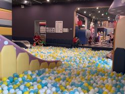 -MELAND CLUB亲子乐园·派对·餐厅(北京芳圆里ID MALL店)