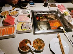-海底捞火锅鲜切牛肉主题店(长寿路店)