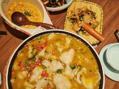 -有红鸡毛店·川菜(建设路店)