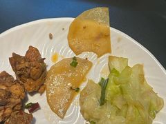 -涨巢·潮玩水疗局