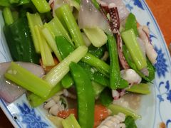 丝瓜炒鲜鱿-奇香楼(五眼桥横街店)
