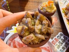 蒜香牛肉一口饭-桃太郎寿司料理(南坪店)